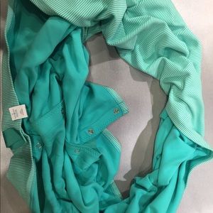 Lululemon infinity scarf
